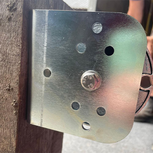 Clear Garden Blind Fixture